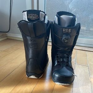 Women’s Ride (Sash) Snowboard Boots Size 7